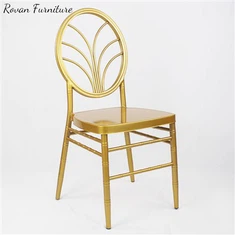 Metallinen kultarunkoinen ruokapöydän tuoli